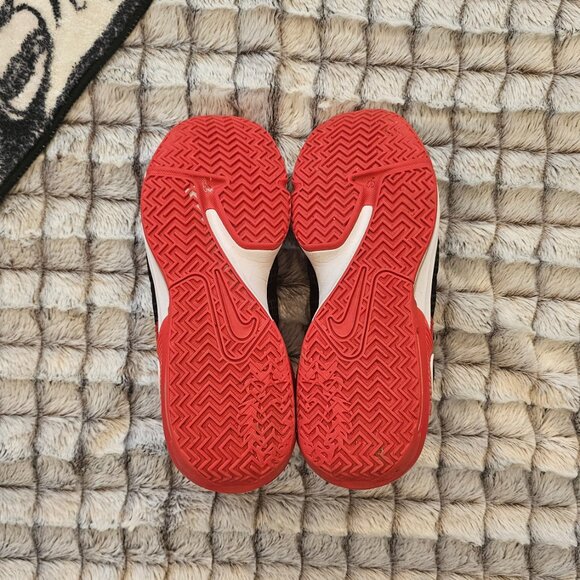 Nike LeBron Sneakers Nike Witness 7 Sneakers Basketball Black & Red men’s size 8 - Picture 7 of 7